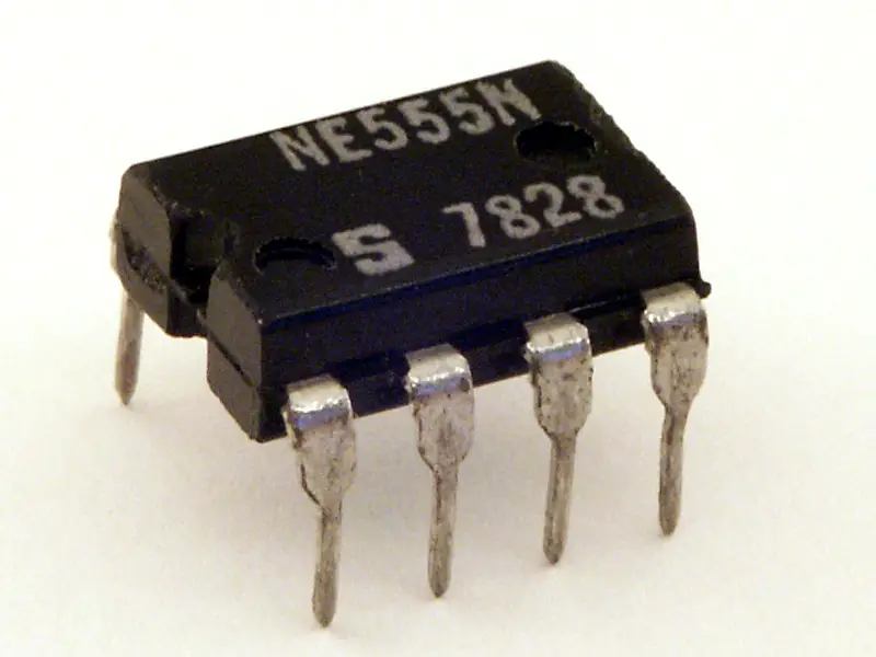 NE 555 Timer IC