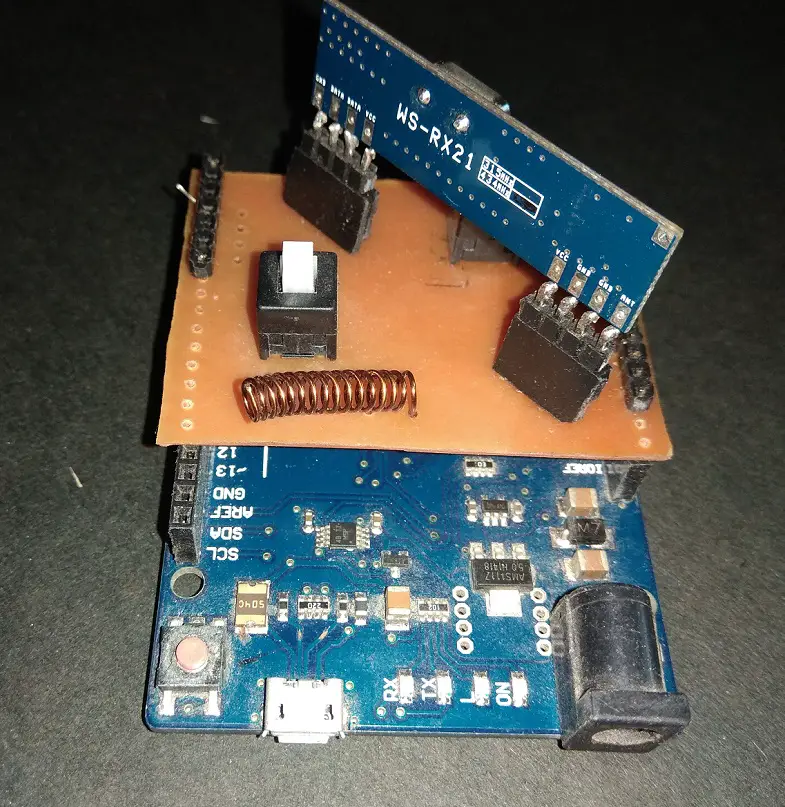 Hand Gestured Mouse Circuit Using Arduino & Accelerometer