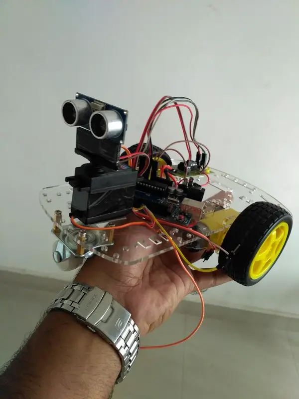 Robot_Arduino_Bluetooth