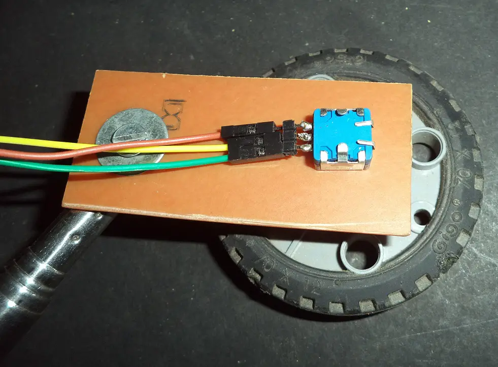 Measuring Wheel/Surveyor's Wheel Using Arduino & Rotary Encoder